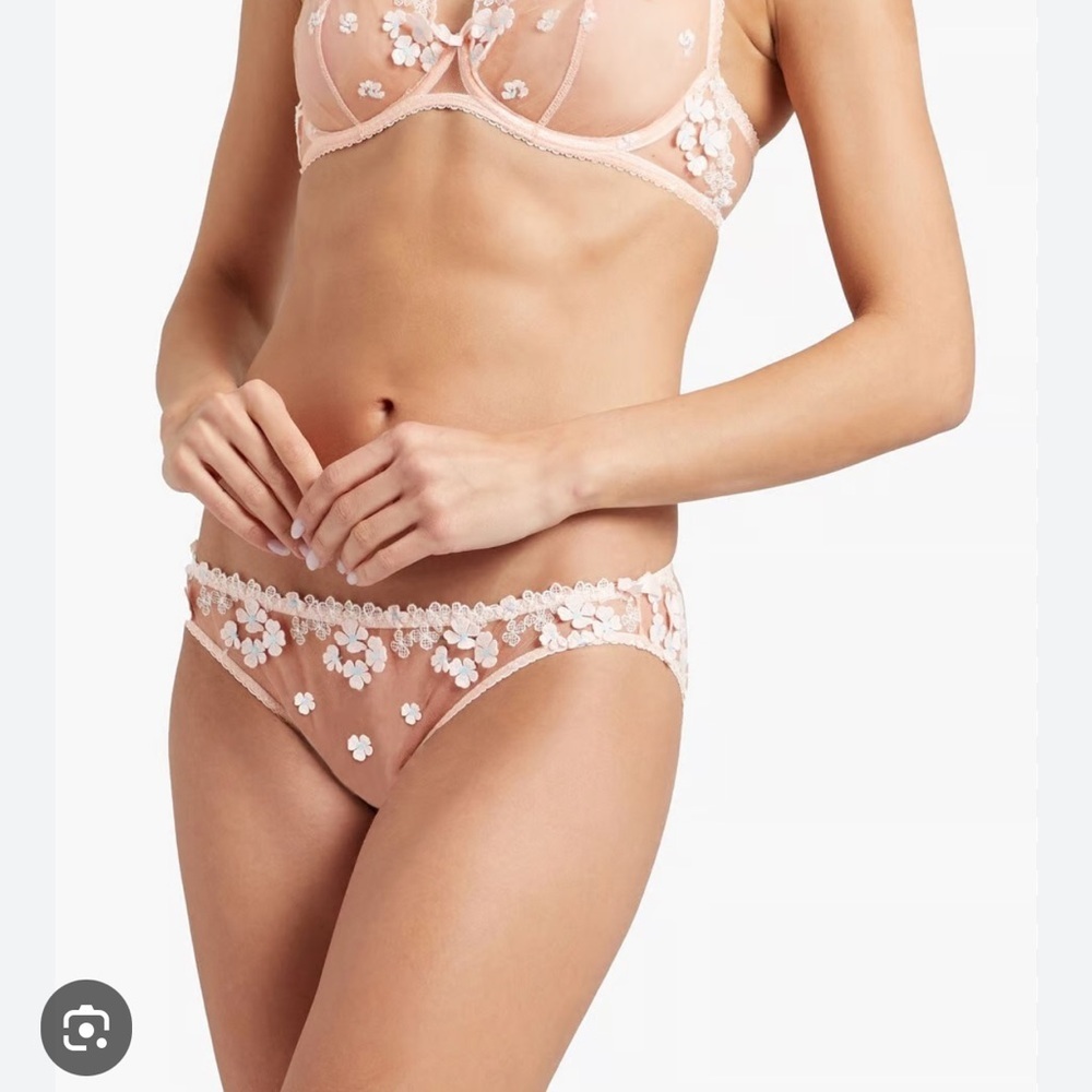 NWT AGENT PROVOCATEUR Bethanie Floral Appliquéd Tulle Underwire Bra in Peach 32E - Picture 8 of 16